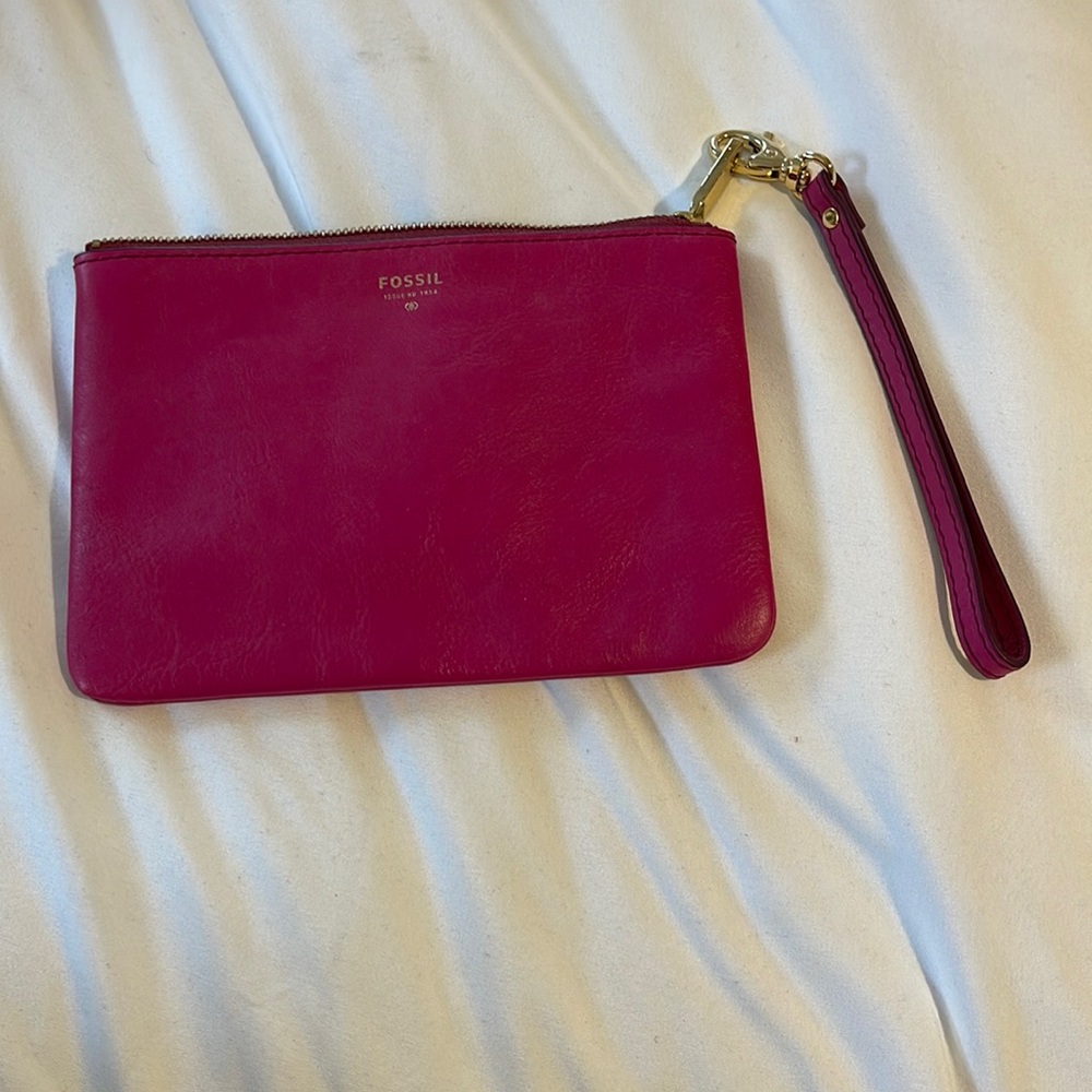 Fossil wristlet